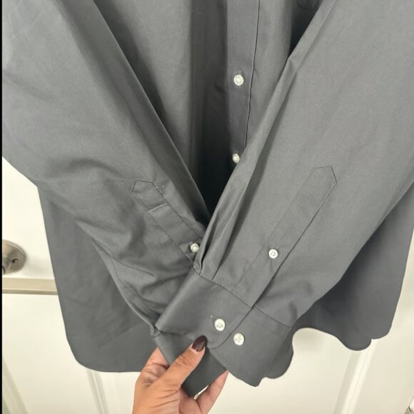 Land’s End Men’s No Iron Broadcloth Shirt, Grey, Traditional Fit, Size 19/35 - Picture 2 of 5